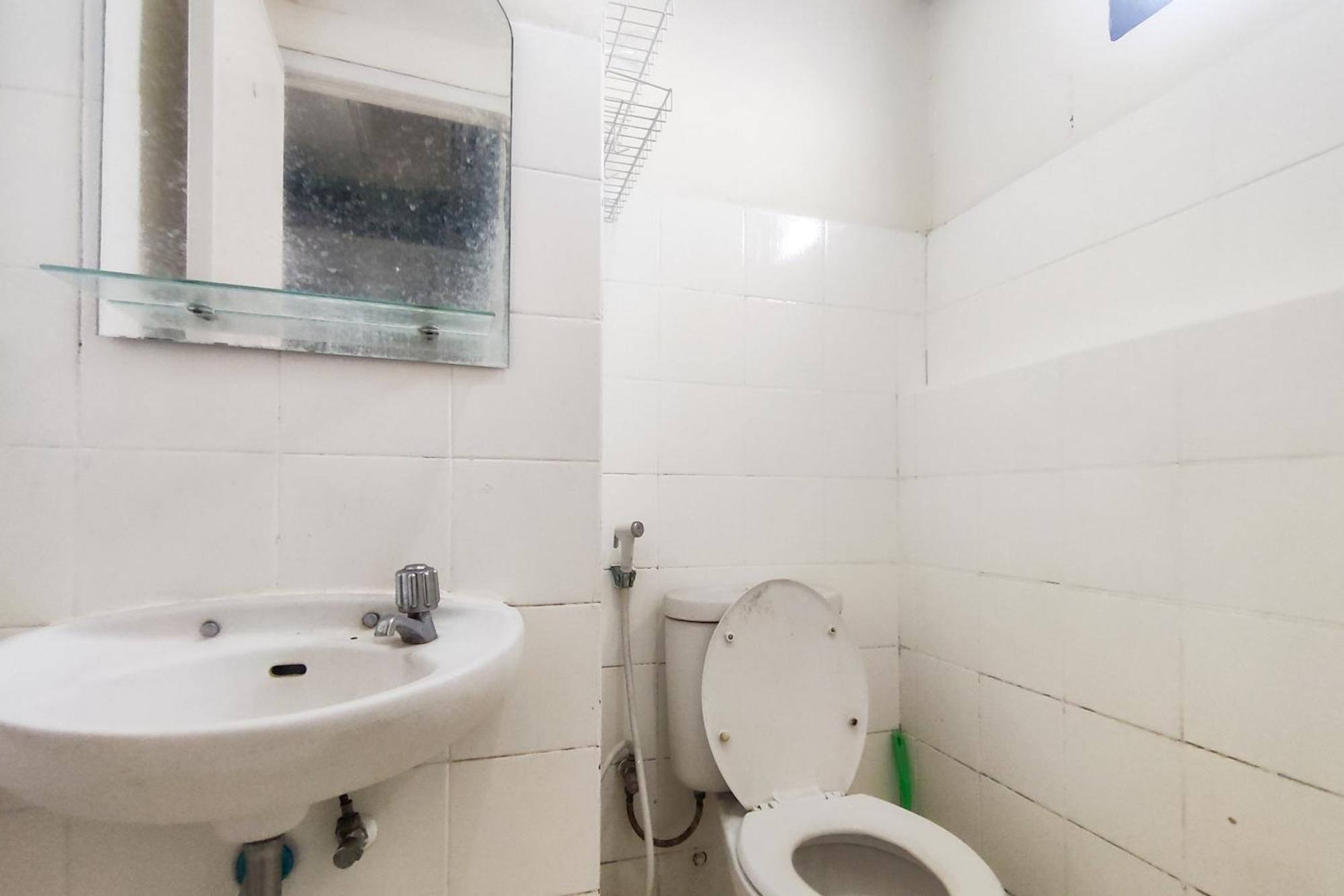 Apartemen Redliving Kebagusan By Sleep Jakarta
